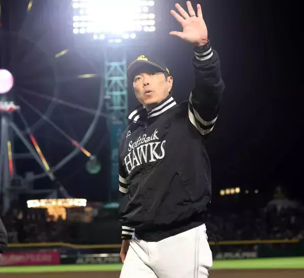 【ソフトバンク】小久保裕紀監督「残念でしたけど、チャレンジはしましたからね」近藤が大逆転で首位打者逃すも「ほぼタイトルホルダー」がズラリ