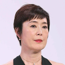 寺島しのぶ、故・樹木希林さんのプリントＴシャツ姿を披露！ファンから多くの「いいね！」