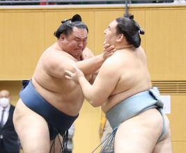 ４１歳の幕内・玉鷲が連続出場記録でギネスブックに記載　「感動した」　大相撲では元横綱・白鵬もギネス記録保持