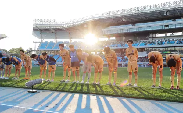 【高校サッカー】“金髪の元Ｊリーガー”有光亮太監督率いる九州文化学園は初戦敗退「勇気を持ってプレーした選手を誇りに」