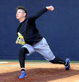 「【日本ハム】加藤貴之が「金子さんカット（ボール）」武器にローテ入り目指す」の画像1