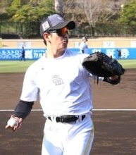 【ソフトバンク】栗原陵矢がほろ苦の捕手再デビュー　振り逃げで二塁進塁を許す「キャッチャーは難しい」