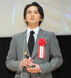 「北村匠海　映画で共演した綾野剛は「みるみる体が大きくなっていく…」ストイックな一面に「僕の中では化け物じみてきた印象」」の画像1