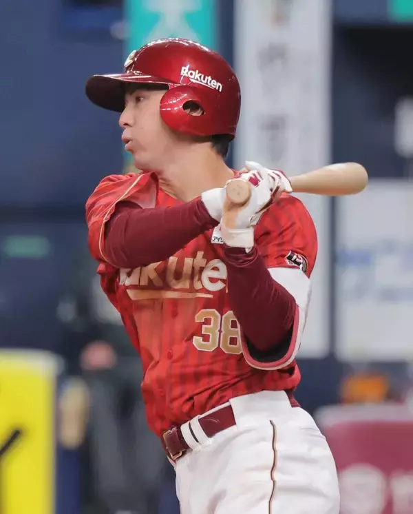 【楽天】佐藤直樹が初回先頭打者アーチ　ハマのエース左腕から打者１０人４得点の先制パンチ