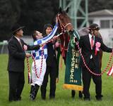 「「開成調教師」でも調教師試験に１４回目で合格…意外に苦労人だった“世界のＹＡＨＡＧＩ”が開業６年目で悲願のＧ１初勝利　朝日杯ＦＳ過去の名勝負」の画像1