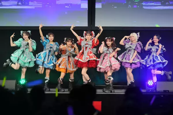 「ＣＡＮＤＹ　ＴＵＮＥ・小川奈々子、新入社員に「自分の感情に素直に向きあって」ＪＴＢ入社式で「倍倍ＦＩＧＨＴ！」披露」の画像