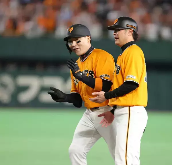 【巨人】丸佳浩が適時打　スタメン野手平均年齢３２歳に「今日はわりかしおじさんが出てるな」
