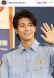 「「眩しい」「イケメン過ぎる」Ｗ杯日本代表・中村敬斗　警察官の制服姿にメロメロ「顔面強すぎて」「ハンサム」」の画像1