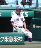 「【甲子園】天理・藤原忠理監督、６１歳バースデー勝利ならずも選手に感謝「誕生日まで甲子園にいさせてもらえることが一番大きい贈り物」０―１敗戦で３６年ぶり決勝進出を逃す」の画像1