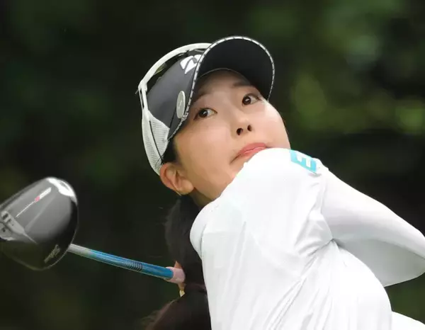 【女子ゴルフ】初優勝狙う２０歳の福田萌維が首位　１４年ぶり復活Ｖ目指す３６歳の木戸愛が１打差２位