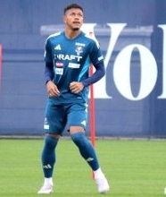 横浜ＦＭの守備の要・キニョーネスが鹿島封じを誓う「自分たちのサッカーをやって結果を残したい」出場停止明けで復帰へ