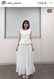 「鷲見玲奈アナ、ふわふわノースリトップス×ひらひらスカートで夏の純白コーデ！「ぐぅ～」「相変わらずかわいい」」の画像1