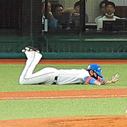 【球宴】日本ハム・新庄監督のヘッドスライディングは２００４年の再現！？ではなく…「普通にこけた。ガチでこけた」