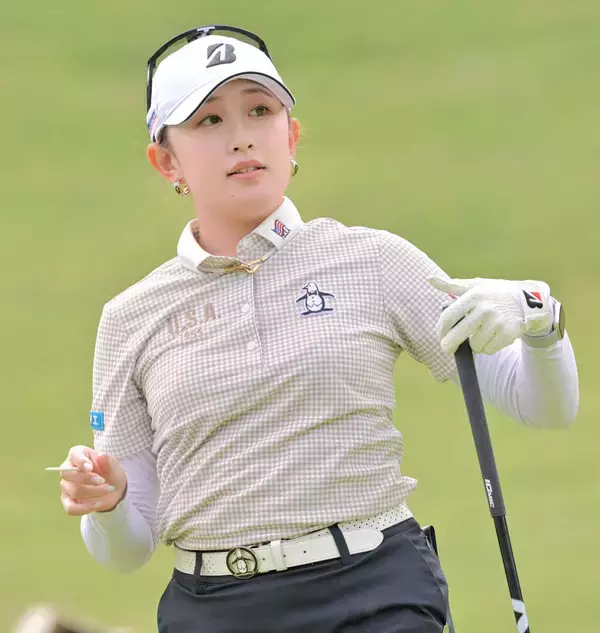 【女子ゴルフ】１９歳人気プロ・加藤麗奈が初の首位発進「１勝だけで終わりたくない。２勝目を早く挙げたい」