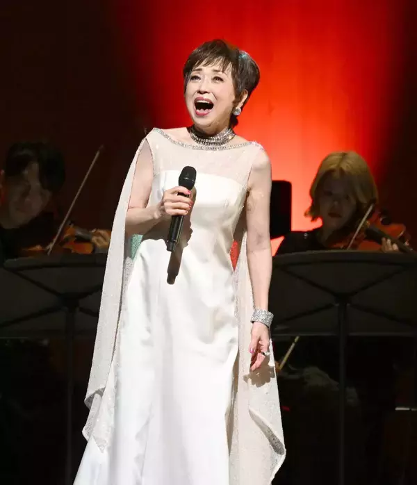 クミコ、今年亡くなった恩人・美輪明宏さん＆菅原洋一さんの楽曲を歌唱…全国ツアー満員締め