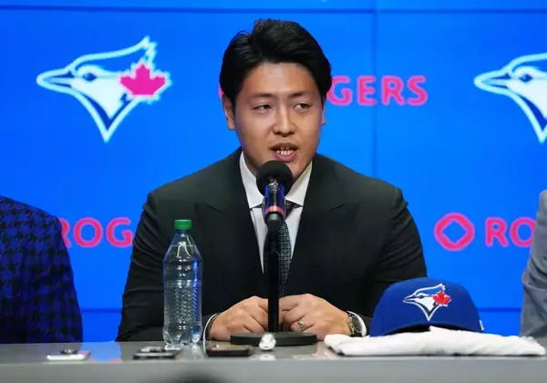 ブルージェイズ岡本和真「不安はあります…」　日本記者クラブで会見…メジャーリーガーでは大谷翔平以来