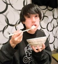 【吉田響独占インタビュー２】豪快な激走のち救護室直行も回復で丼飯を豪快に食らう