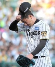 【阪神】守護神・岩崎優、９回２死に痛恨の同点打浴びる「アレはピッチャーゴロ」「全部自分でやってしまった…」