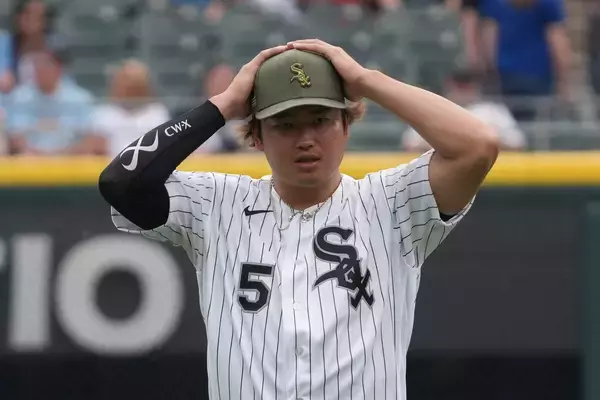 村上宗隆も大興奮！ホワイトソックス延長逆転サヨナラ勝ち…鈴木誠也のカブスとシカゴ対決で二塁打＆併殺阻止激走　送球捕れず悔しさも