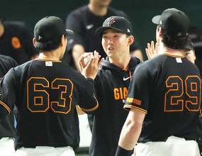 【巨人】橋上監督代行「それも人気選手の証し」加入後初登板初勝利の小笠原慎之介に古巣ファンからブーイング