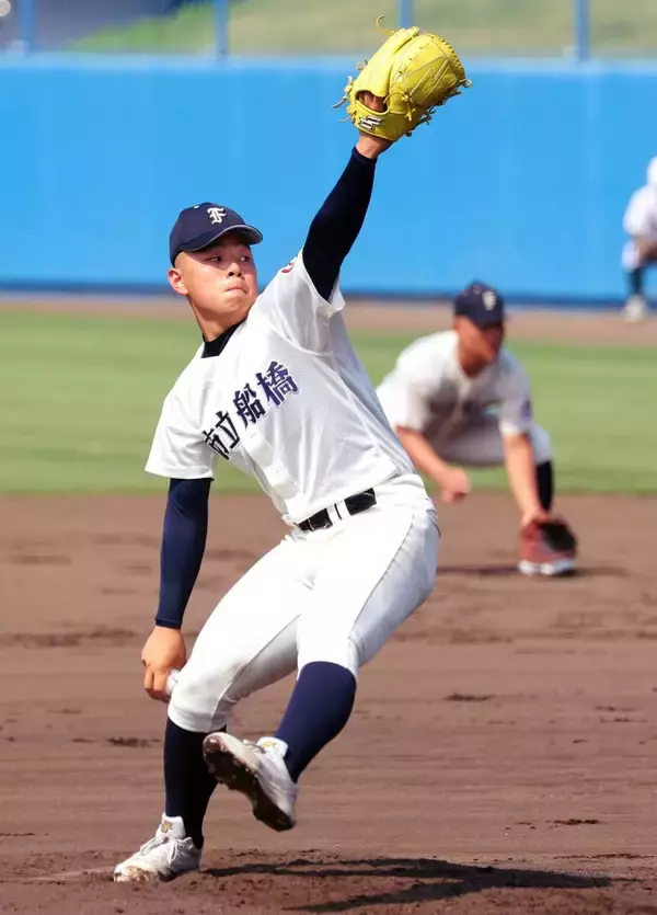 【高校野球】昨夏王者の市船橋、準々決勝で敗退　エース諸岡杜和、幼なじみの捕手に感謝「自分と篠原らしい投球ができた」…千葉大会