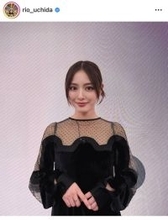 内田理央　透け感コーデが美しい！「歳を重ねるごとに美しく」「今年一年お疲れ様」