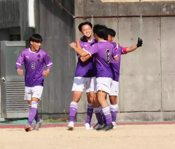 【高校サッカー】藤枝東が３大会連続で決勝進出　先制点のＤＦ永井大智「今までの悔しさをぶつける」…静岡県新人戦