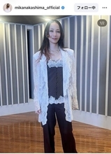 ４３歳中島美嘉、胸元のタトゥーが映えるショットにファン歓喜！「綺麗です」「姫カット似合ってるー」