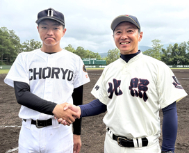 【高校野球】７度目の親子対決　小樽潮陵のエース・上林遼真最後の夏も父・弘樹監督率いる北照にコールド負け　息子の雄姿に「一番いいところから見られた」