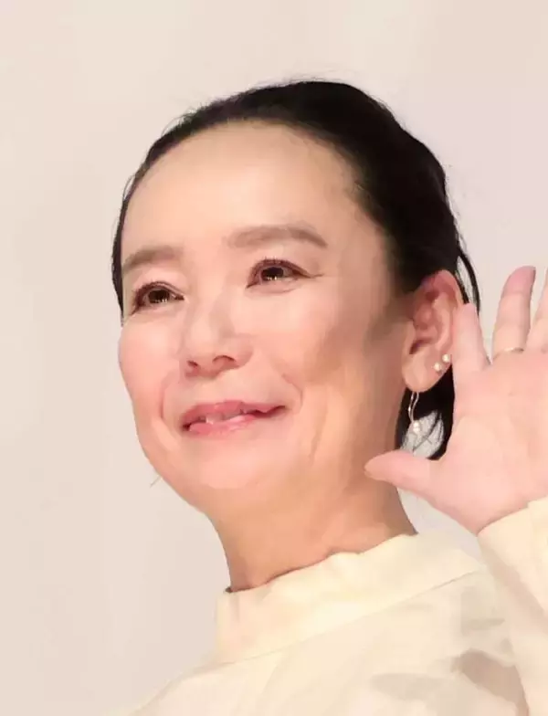 河瀬直美監督がスペインの国際映画祭で「名誉アルハンブラ賞」の受賞を報告「これからの道行きに、またひとつ明かりが灯されました」