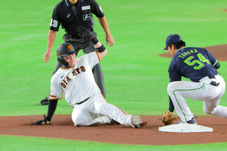 巨人・丸佳浩、今季出場７０試合目で１７年連続盗塁　初回からスタートを切った理由