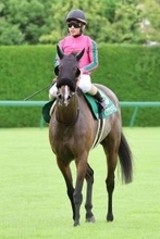 今年の小倉記念覇者イングランドアイズが抹消　母はオークス馬の良血　社台ファームで繁殖入り