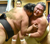 「幕内・友風、２０２５年の漢字一字は『幕』『涙』「１文字では足りない」…再入幕の秋場所で６年ぶり幕内での勝ち越し」の画像1