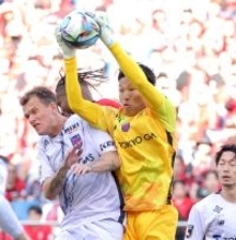 試合中にＷ杯韓国代表メンバー入り決定…ＦＣ東京ＧＫ金承奎が４度目Ｗ杯へ　長友佑都に続くクラブ２人目のＷ杯出場へ