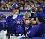 「【中日】中盤の打ち合い制す　福永裕基は球団史上初、サノーが復活弾、石川昂弥アーチかけ、細川成也が決勝打」の画像1