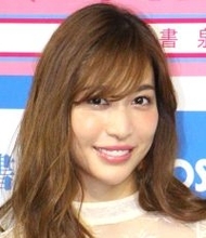３８歳・元ＡＫＢメンバーが「めっちゃ美脚」「かわいい」「似合って」「綺麗」「たまらない」大島麻衣に絶賛