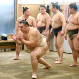 「元大関・朝乃山が稽古再開　初場所の３連敗締めは「力不足」　学生時代に過ごした大阪での春場所へ「悔しさぶつける」」の画像1
