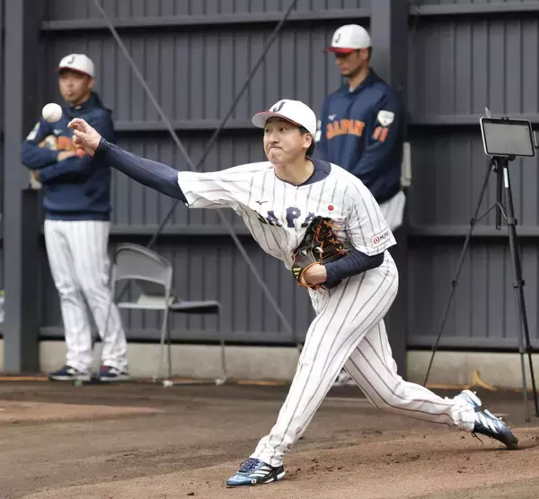 侍ジャパンの守護神候補・大勢が初ブルペン　投球後にはダルビッシュと会話も