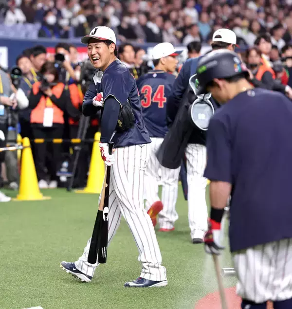 お待たせ岡本和真が侍合流後初スタメン　１打席目は空振り三振　ＷＢＣ開幕前最後の試合で５番起用　