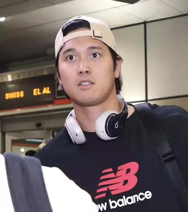 「大谷翔平すげーな」機内でまさか「お弁当配ってる？」→“差し入れ”を公開「すご」「名前入りって」「流石」「太っ腹すぎん？」