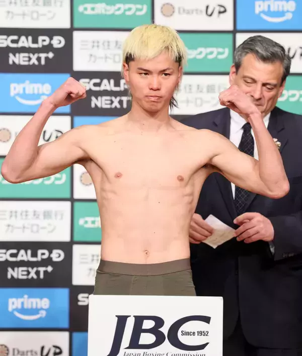【ボクシング】那須川天心、前日計量クリア　元２階級制覇王者エストラダと約１０秒間フェースオフ…１１日にＷＢＣ挑戦者決定戦