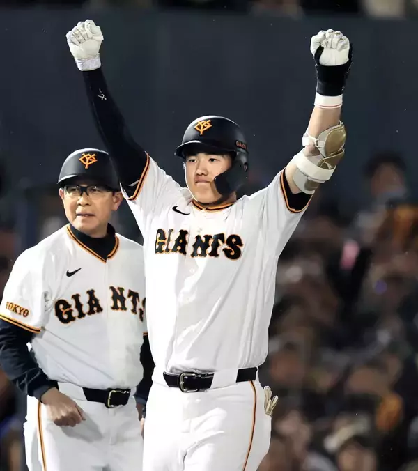 【巨人】石塚裕惺の「初先発初打点初ヒーロー」記念グッズ発売　２２日の中日戦で２点適時三塁打