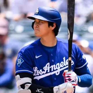 大谷翔平、１打席目は見逃し三振で敵地大歓声　先発変則サイド左腕の厳しい内角攻めも…今季最長８試合連続安打中、２戦ぶりの９号なるか