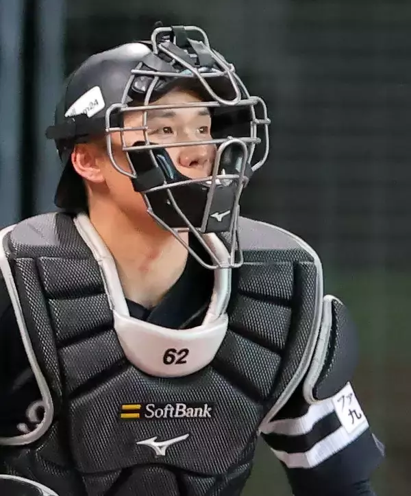 【ソフトバンク】海野隆司がレイエスの紛らわしい動きに申し出「やめてください、と言いました」「疑心暗鬼ではやりたくない」