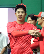 【広島】菊池涼介、小園海斗がベンチスタート　勝てば１ケタ借金で３位と４・５ゲーム差　開幕カード以来の３連勝へ　栗林良吏が復帰登板