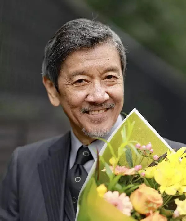 ７６歳・奥田瑛二、２人の孫にデレデレ　長女・安藤桃子氏＆次女・安藤サクラの娘たちに「神さまのプレゼントだなと思って」