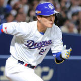 「【中日】石川昂弥が好プレー　三塁・本塁の間で挟まれるも…タッチかいくぐって３点目呼び込む」の画像1