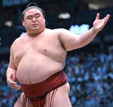 休場の幕内・隆の勝は「左足関節靱帯損傷で約１か月間の加療を要する」　日本相撲協会が診断書を公表