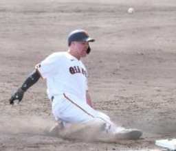 【巨人】「恥ずかしかったので絶対に打ったろうと」リチャードが逆方向へ三塁打　阿部監督の助言を体現