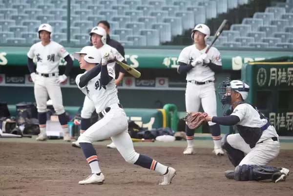 英明の池田隼人主将は中学時代のチームメートと対戦「気持ちよく投げさせないこと」　高川学園のエース右腕・木下瑛二撃ちへ
